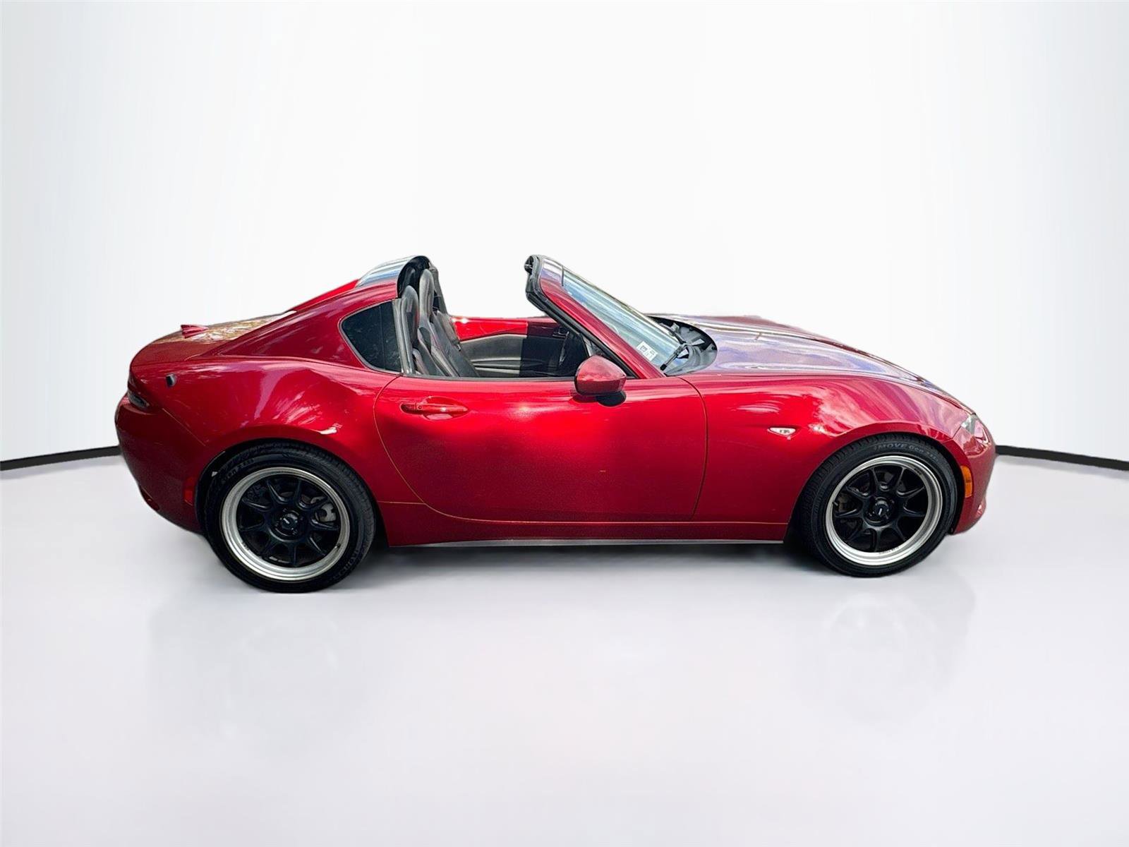 Used 2017 MAZDA MX-5 Miata RF Grand Touring image 8