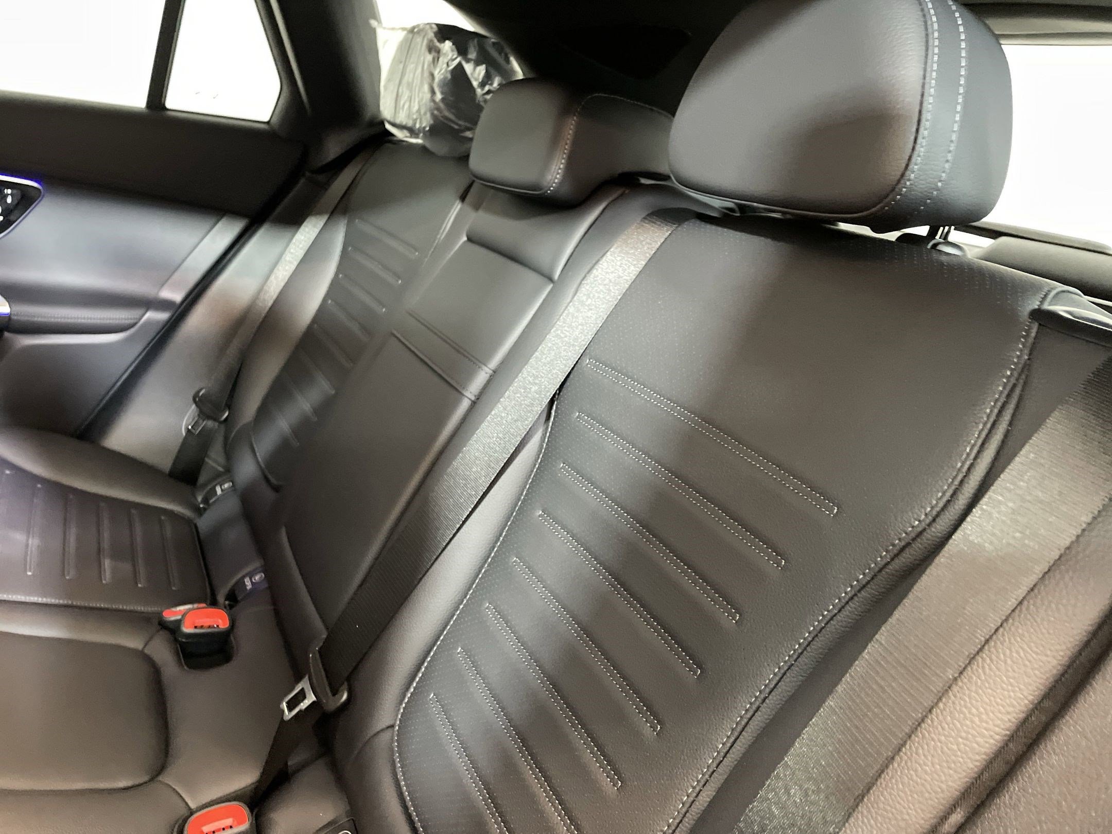 Certified 2025 Mercedes-Benz GLC 300 image 29