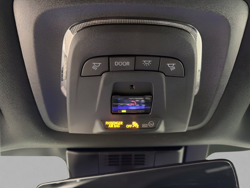 Used 2023 Subaru Solterra AWD image 17