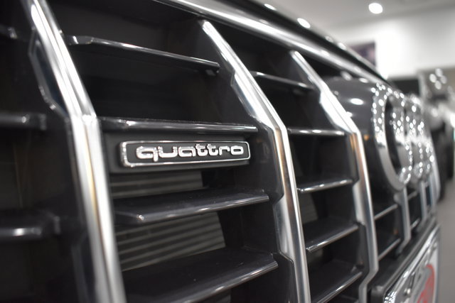 Used 2025 Audi Q3 2.0T Premium w/ Convenience Package AWD/4WD image 13