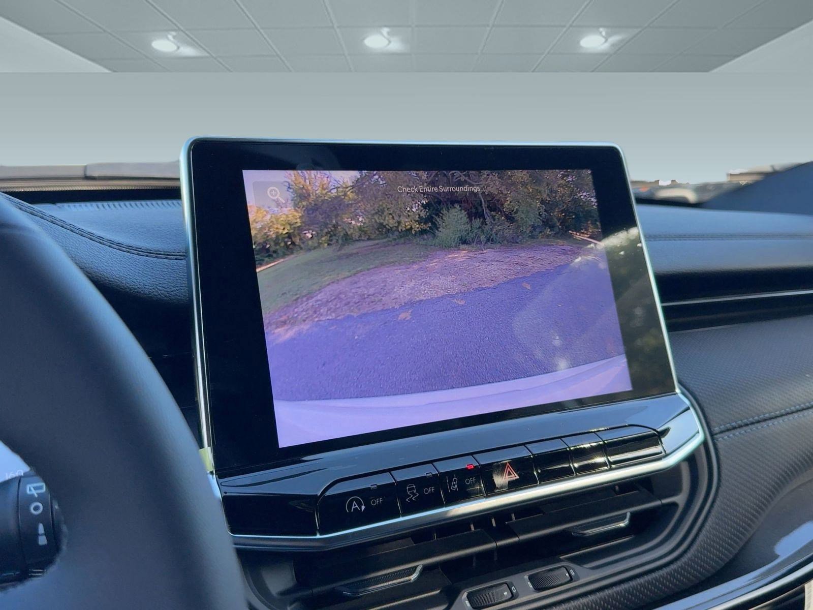 New 2026 Jeep Compass Latitude image 21