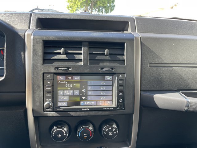 Used 2012 Jeep Liberty Sport AWD/4WD image 18