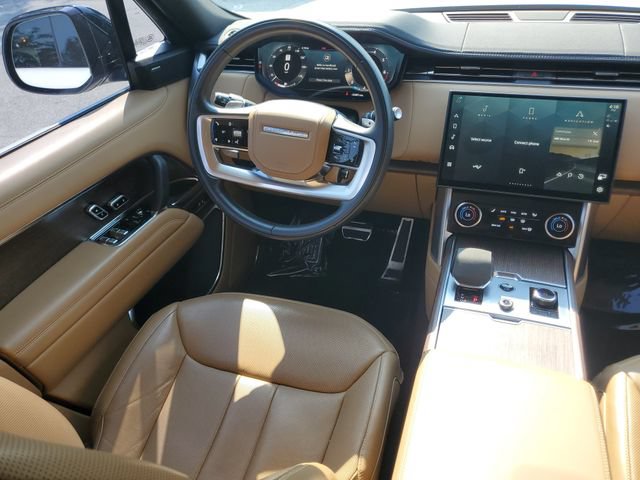 Certified 2023 Land Rover Range Rover Long Wheelbase SE AWD/4WD image 16
