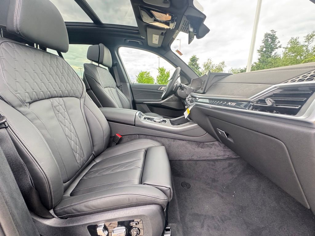 Used 2026 BMW X5 xDrive50e w/ Premium Package image 24