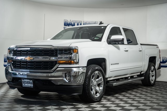 Used 2018 Chevrolet Silverado 1500 LT w/ LT Eassist Package image 3