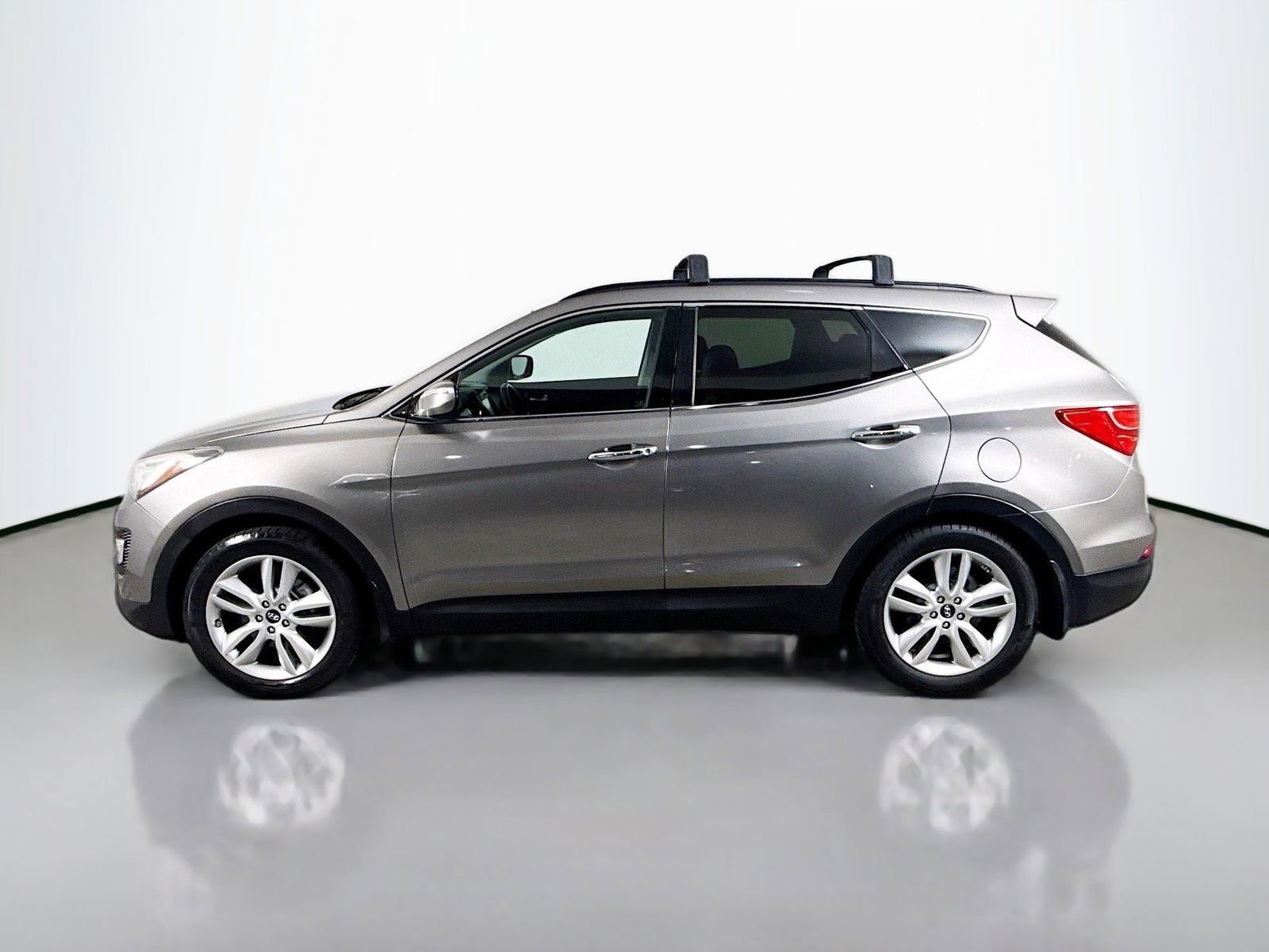 Used 2016 Hyundai Santa Fe Sport 2.0T w/ Option Group 05 FWD image 4