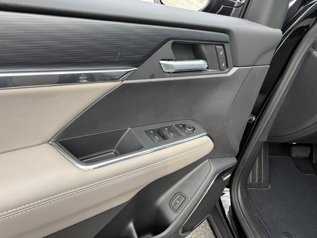 New 2026 GMC Acadia Elevation image 21
