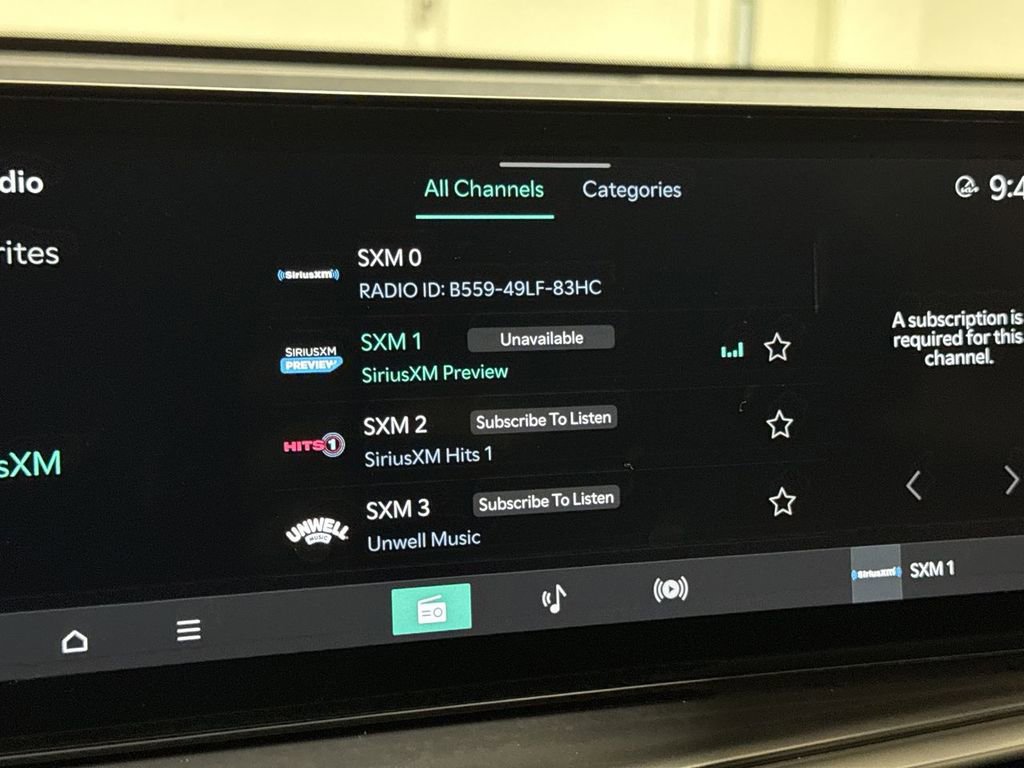 Used 2024 Kia Sorento S FWD image 14