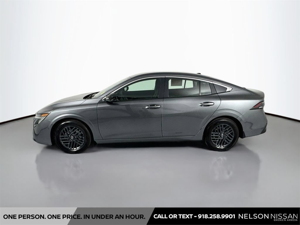 Certified 2026 Nissan Sentra SV w/ SV Convenience Package FWD image 8