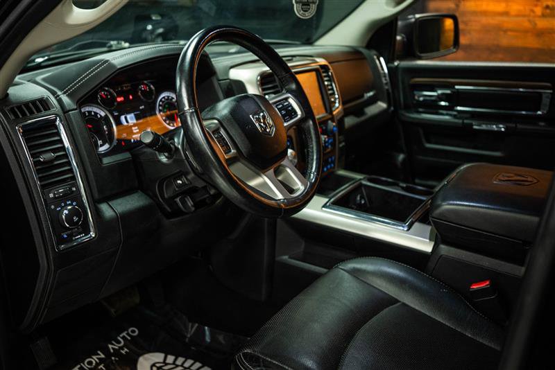 Used 2014 RAM 1500 Laramie w/ Convenience Group image 8