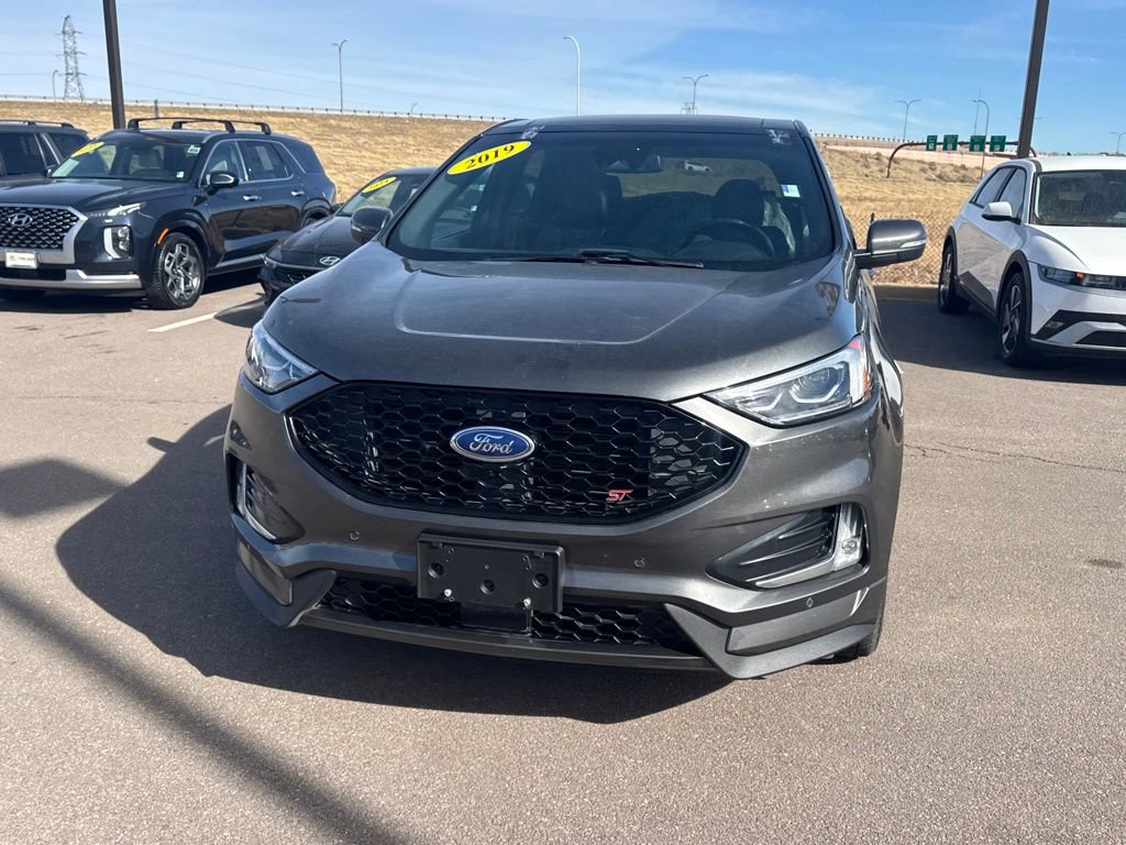 Used 2019 Ford Edge ST w/ Equipment Group 401A image 3