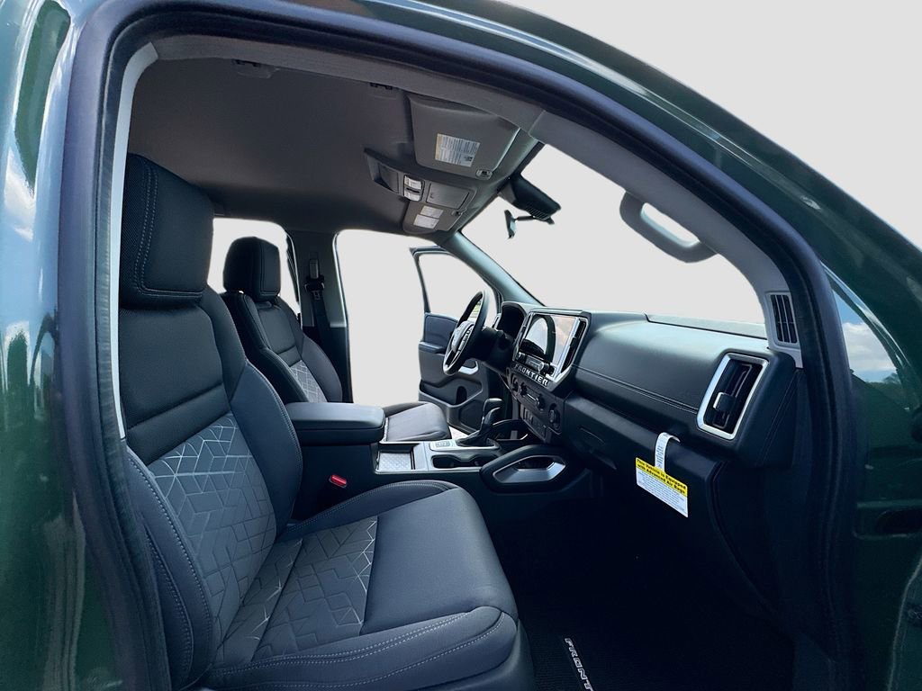 New 2026 Nissan Frontier SV image 25