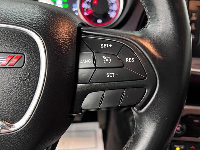 Used 2016 Dodge Challenger SXT image 45