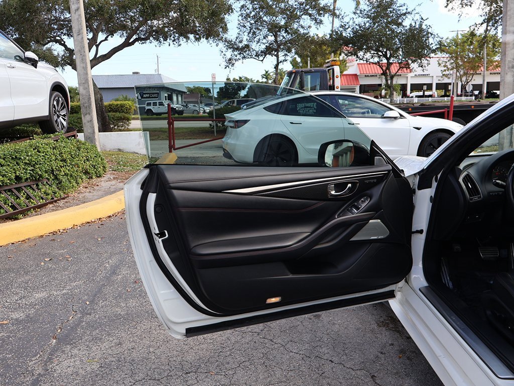 Used 2020 INFINITI Q60 Red Sport 400 image 24