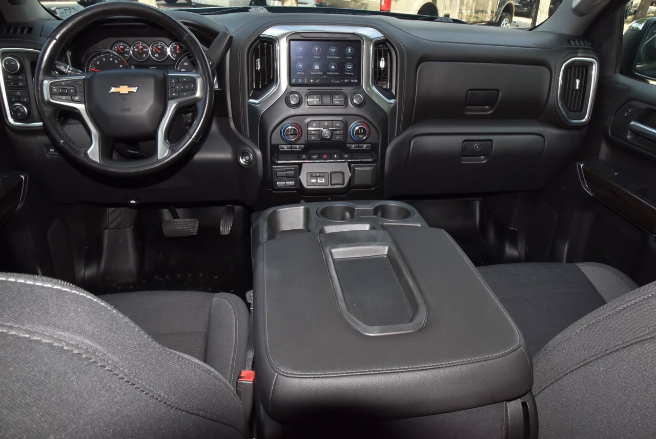 Used 2021 Chevrolet Silverado 1500 LT w/ Convenience Package II AWD/4WD image 16