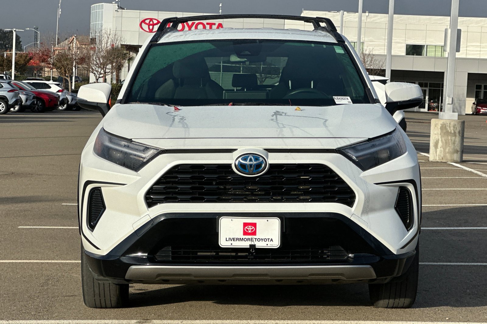 Used 2024 Toyota RAV4 SE image 9