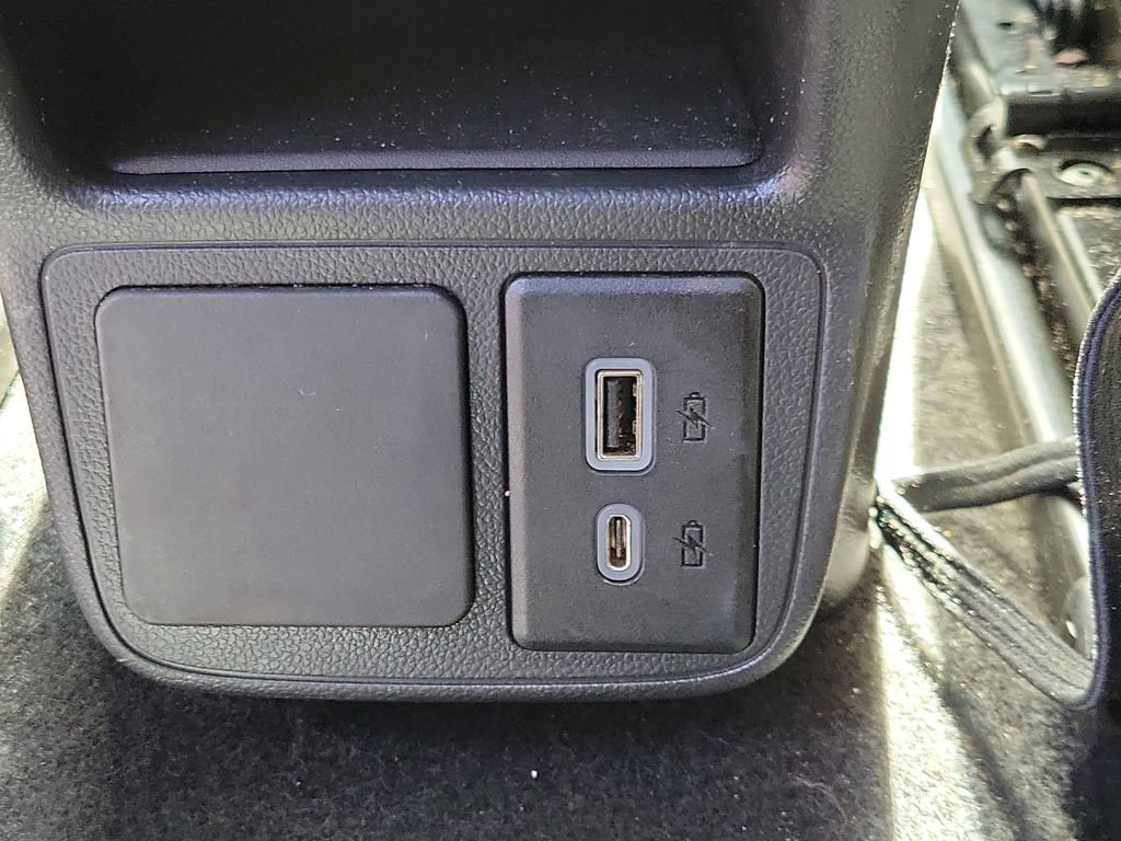 Certified 2023 Buick Encore GX Preferred w/ Cold Weather Comfort Package AWD/4WD image 13