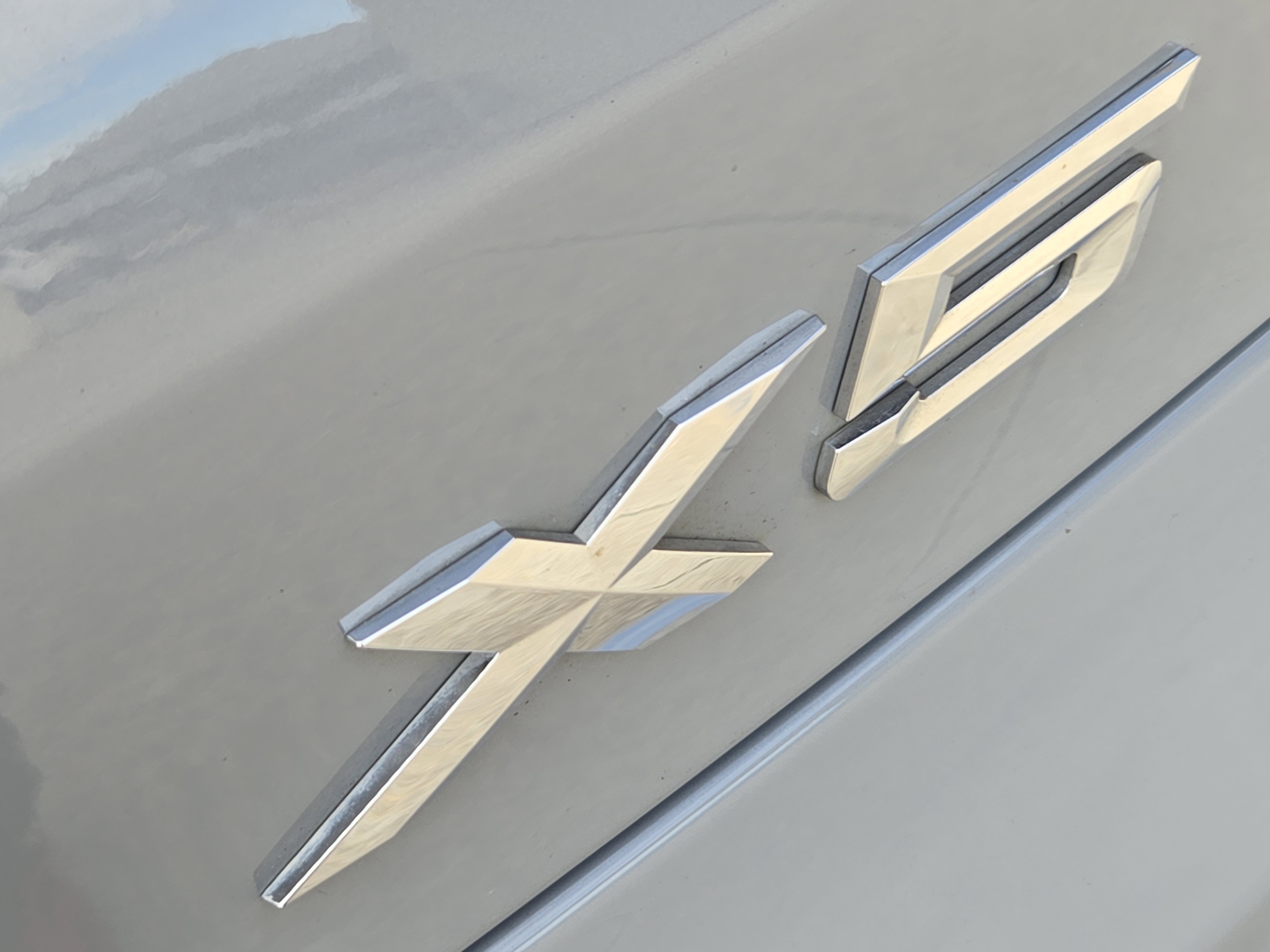 Used 2024 BMW X5 xDrive40i w/ M Sport Package image 18