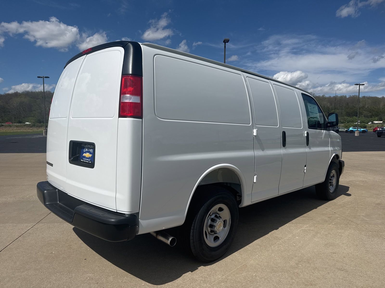 New 2026 Chevrolet Express 2500 w/ Driver Convenience Package RWD image 4