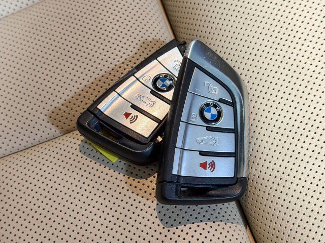 Used 2022 BMW X5 xDrive45e w/ M Sport Package image 48