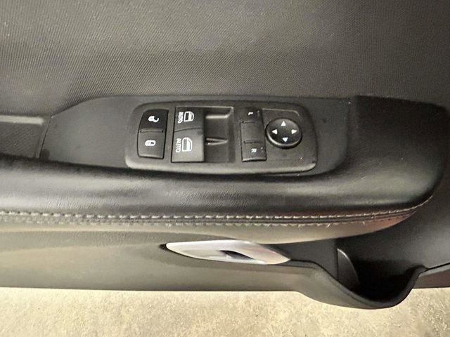 Used 2021 Dodge Challenger SXT image 12