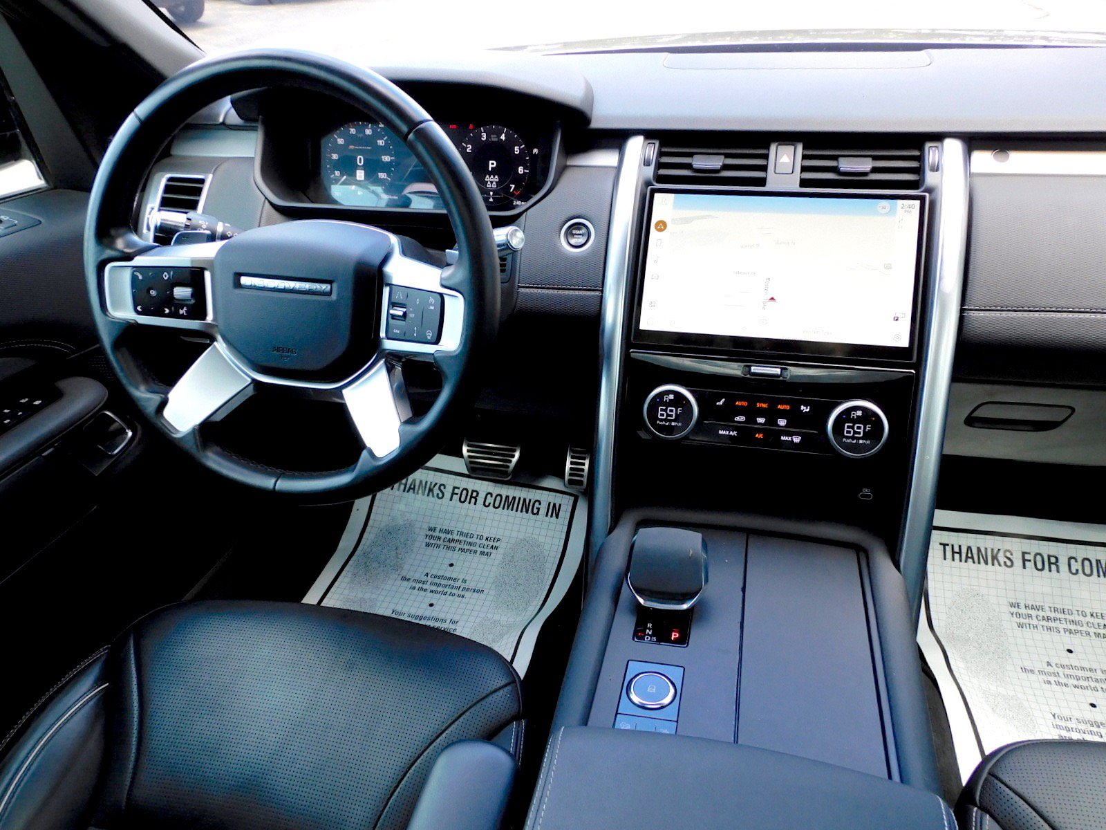 Used 2022 Land Rover Discovery S R-Dynamic AWD/4WD image 10