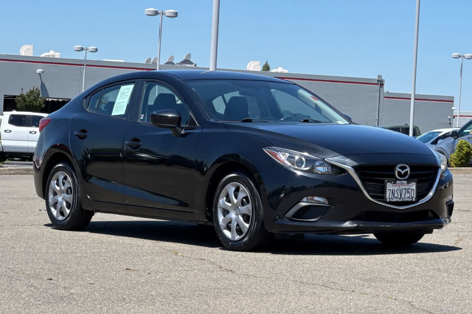 Used 2016 MAZDA MAZDA3 i Sport FWD image 5