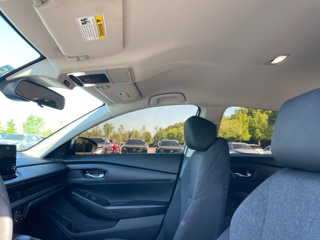 Certified 2025 Honda Accord LX image 28