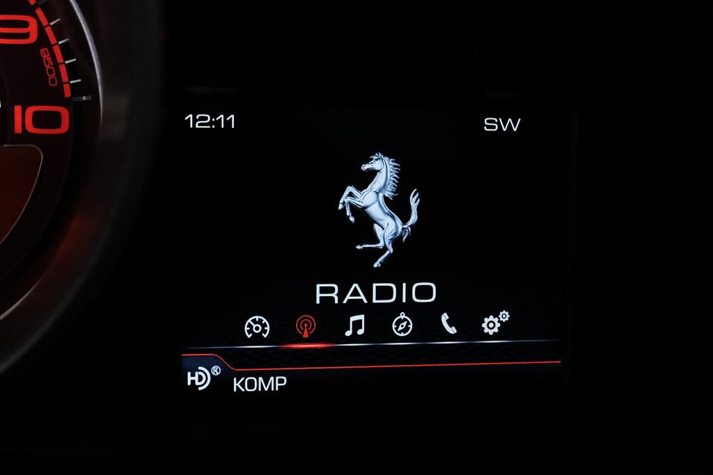 Used 2022 Ferrari F8 Tributo RWD image 29