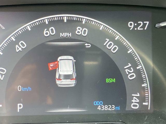 Used 2023 Toyota RAV4 XLE image 33