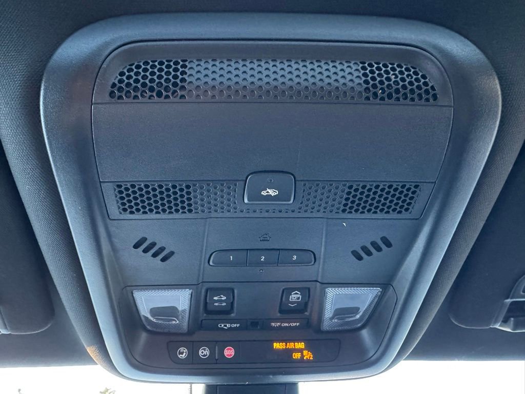 Used 2024 Cadillac XT6 Sport image 21