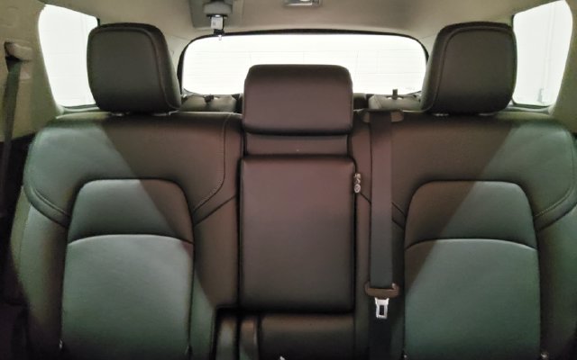 Used 2025 Nissan Pathfinder SL FWD image 23