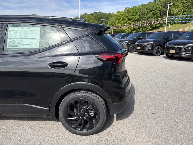 New 2027 Chevrolet Bolt RS w/ Technology Package FWD image 7