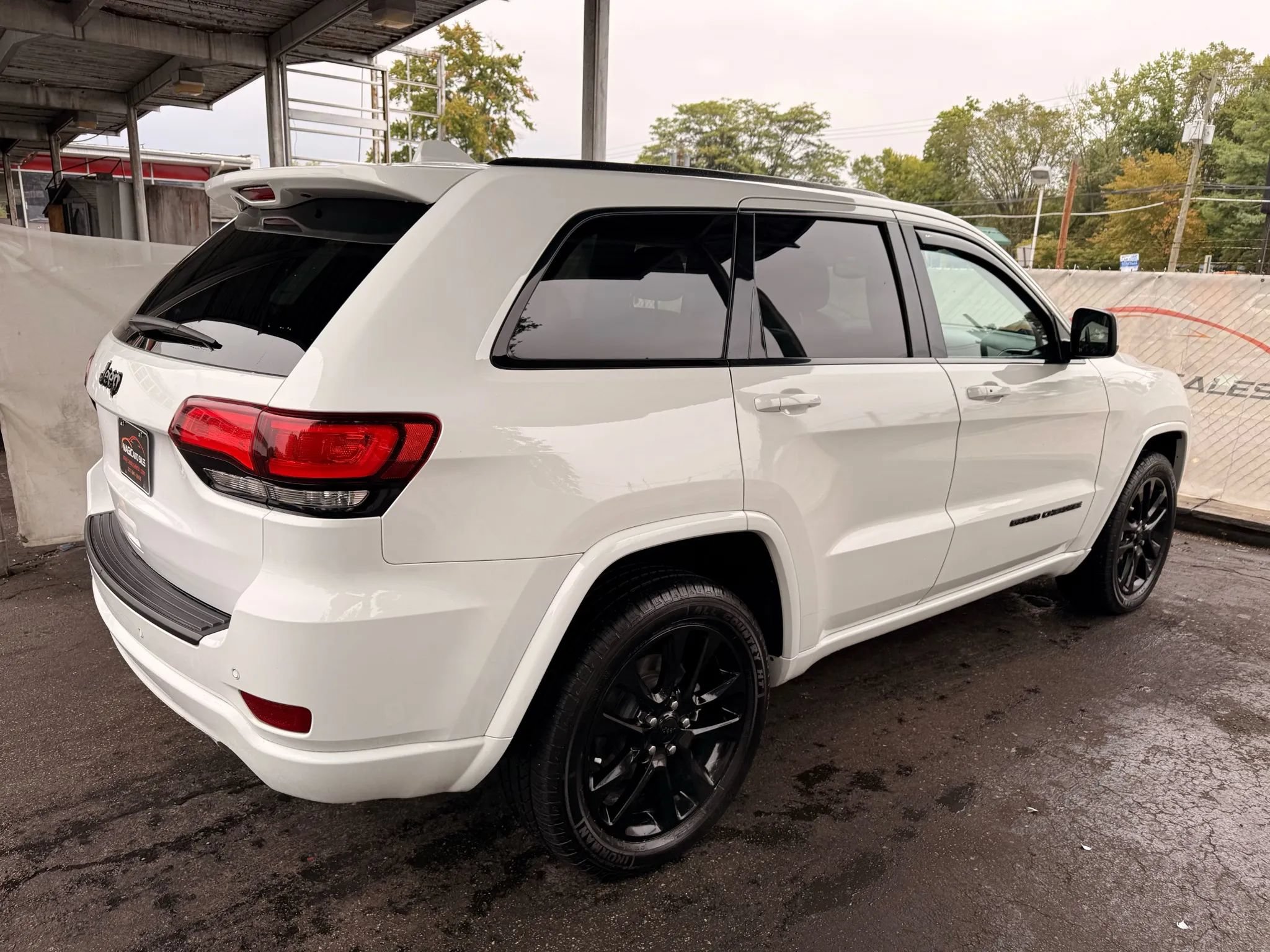 Used 2020 Jeep Grand Cherokee Altitude AWD/4WD image 60