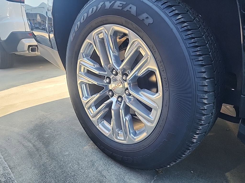 Used 2024 GMC Yukon XL SLT image 15