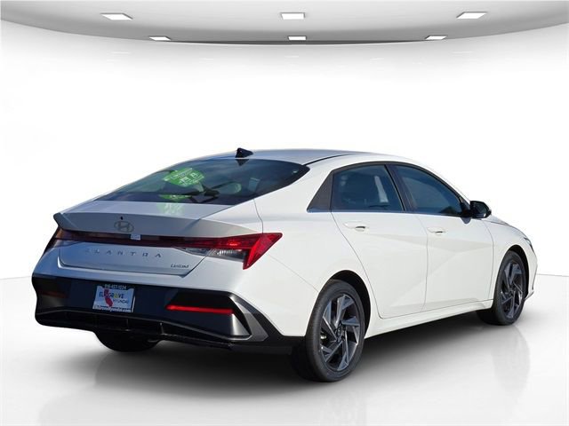 New 2025 Hyundai Elantra Limited image 11