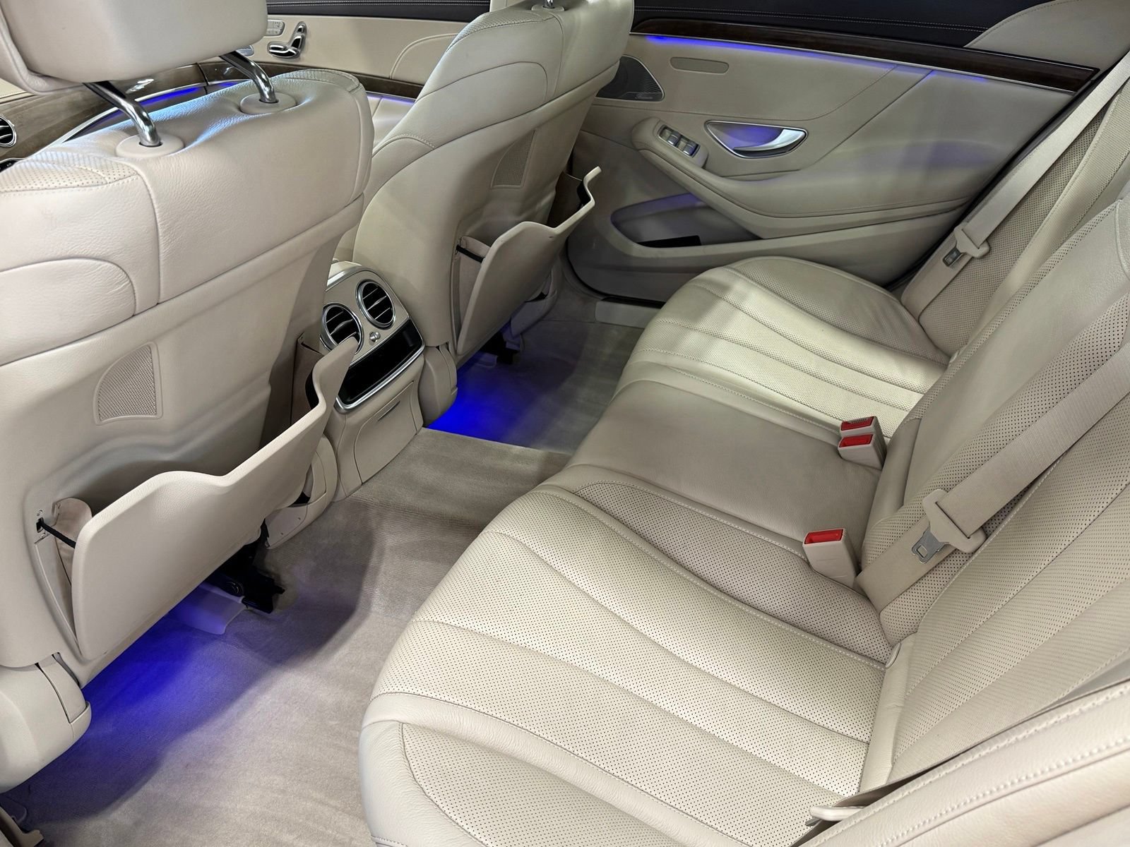 Used 2015 Mercedes-Benz S 550 4MATIC Sedan image 40