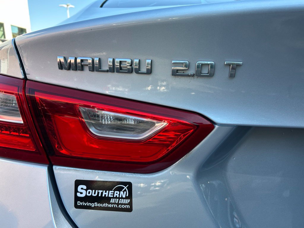 Used 2017 Chevrolet Malibu Premier w/ Premier Sun and Wheel Package FWD image 7