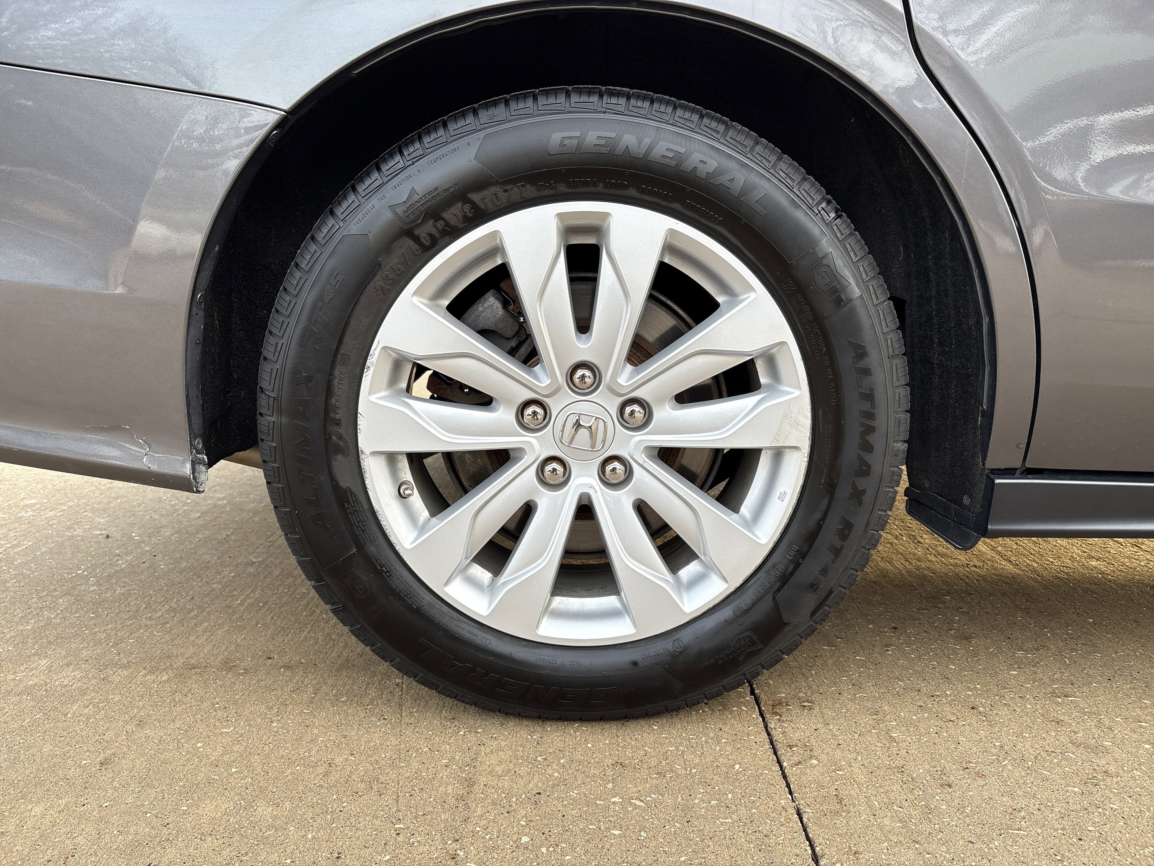 Used 2018 Honda Odyssey LX image 9