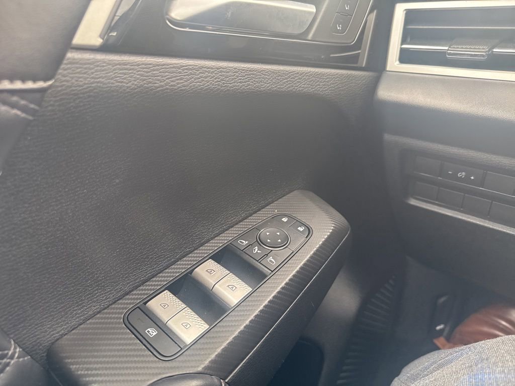 Used 2024 Mitsubishi Outlander SEL image 16