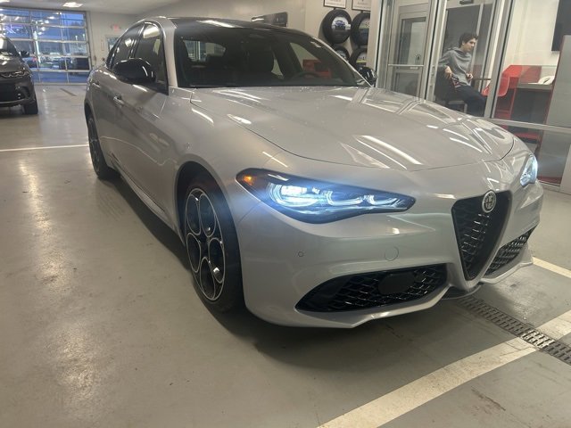 New 2025 Alfa Romeo Giulia AWD w/ Driving Assist Package image 3