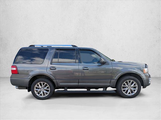 Used 2017 Ford Expedition Limited w/ Equipment Group 301A AWD/4WD image 4