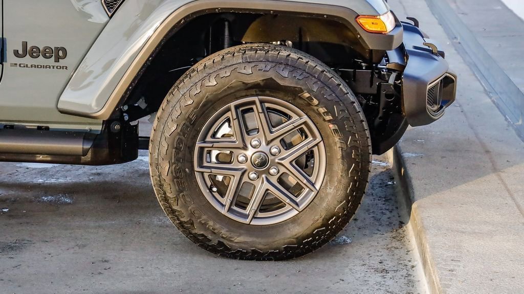 New 2026 Jeep Gladiator Sport image 11