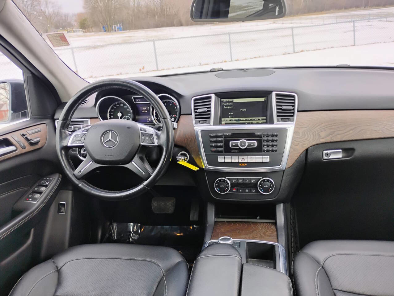 Used 2015 Mercedes-Benz ML 350 4MATIC w/ Premium 1 Package image 9