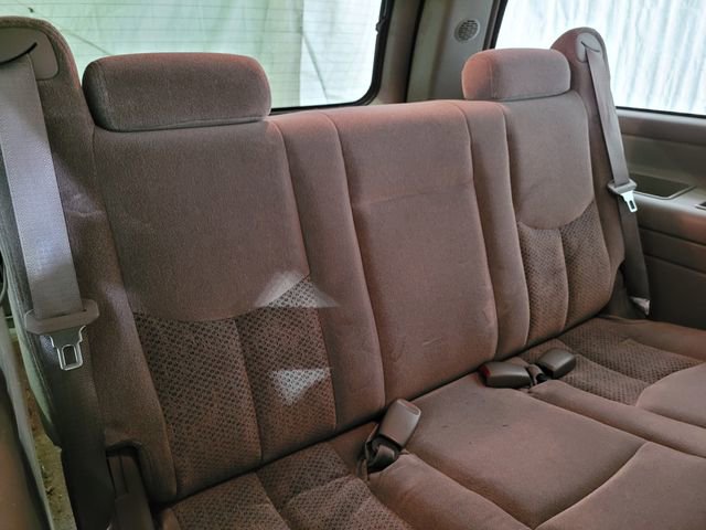 Used 2005 Chevrolet Suburban LS w/ Preferred Equipment Group image 41
