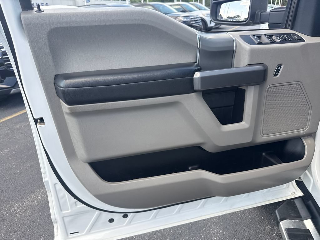 Used 2022 Ford F350 XLT w/ XLT Premium Package AWD/4WD image 29