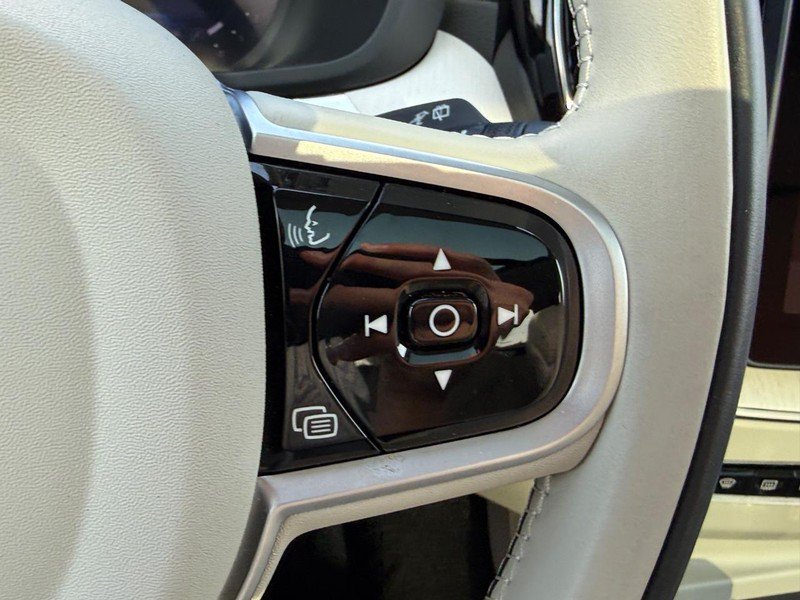 Certified 2026 Volvo XC60 B5 Ultra AWD/4WD image 20