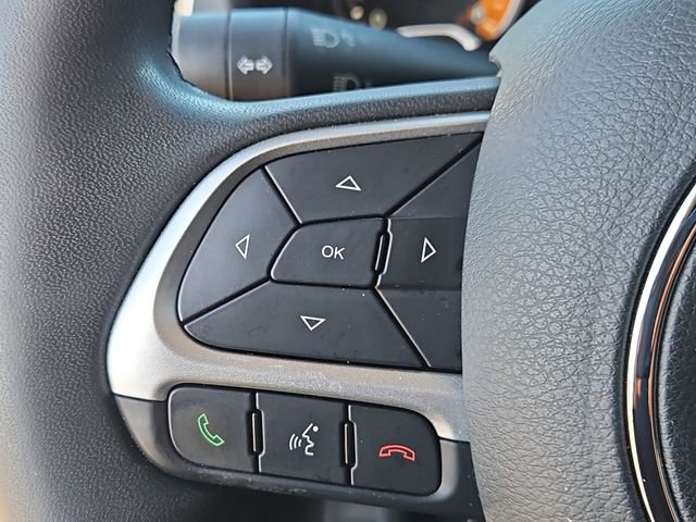 Used 2018 Jeep Renegade Latitude image 19