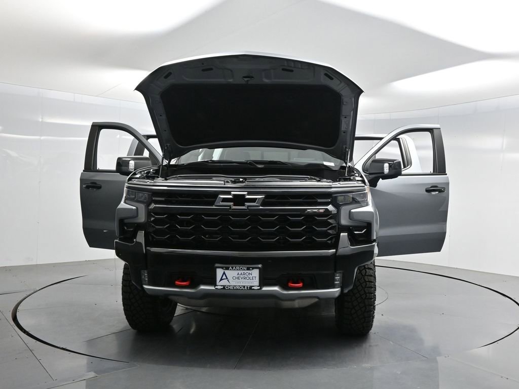 Used 2024 Chevrolet Silverado 1500 ZR2 w/ Technology Package image 50