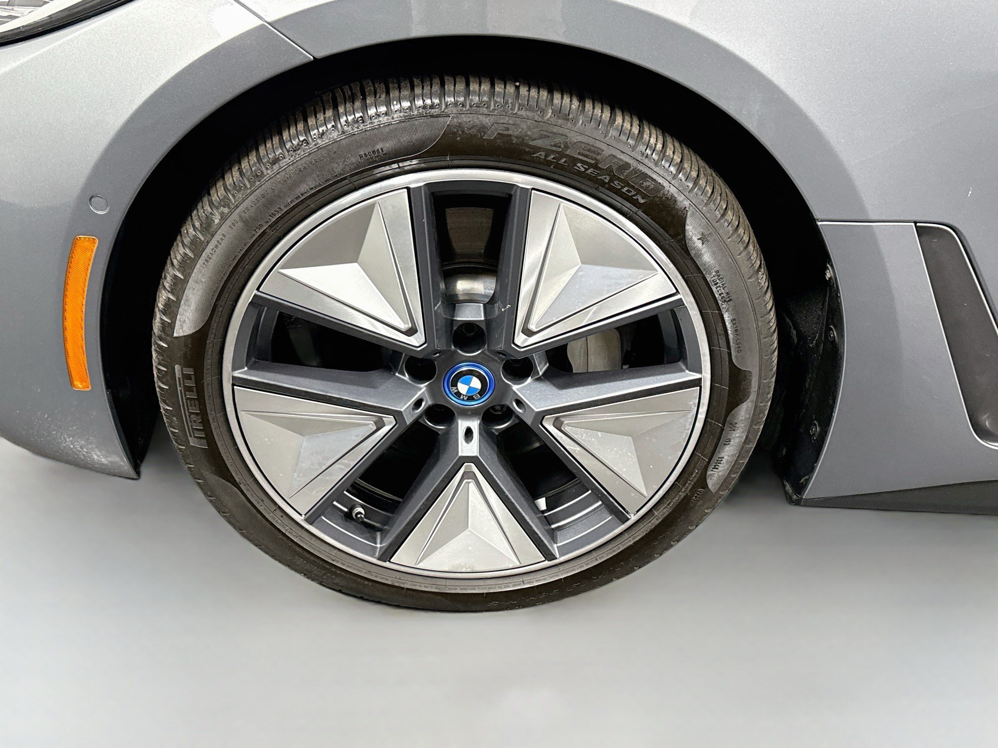 Used 2023 BMW i4 eDrive40 w/ Premium Package RWD image 38